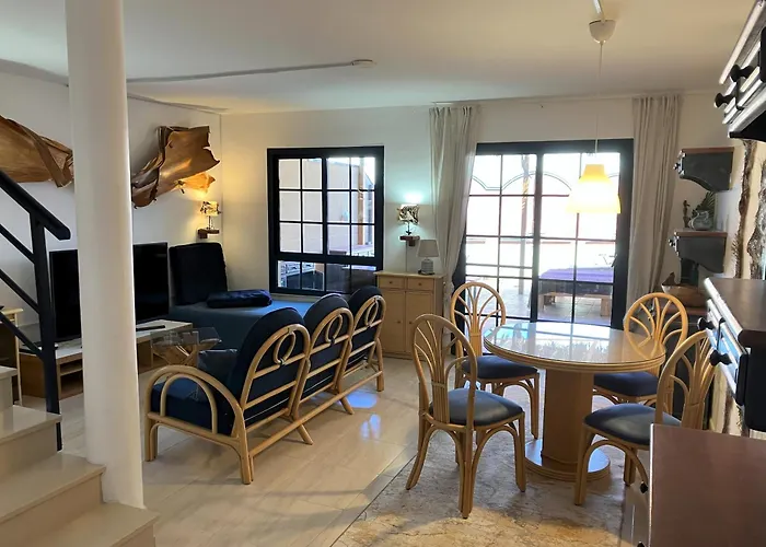 Playa De La Fuente *